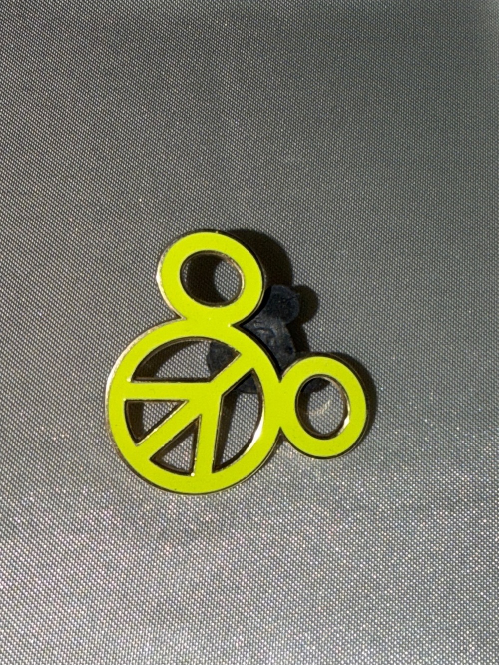 Disney Mickey Peace Sign Pin